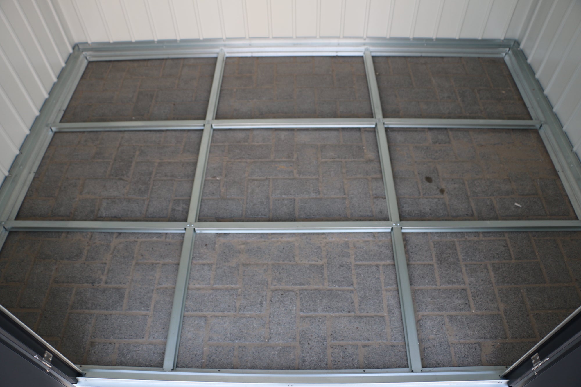 DuraMax Palladium Steel Shed - 2.4m x 1.8m Kitset SILVER