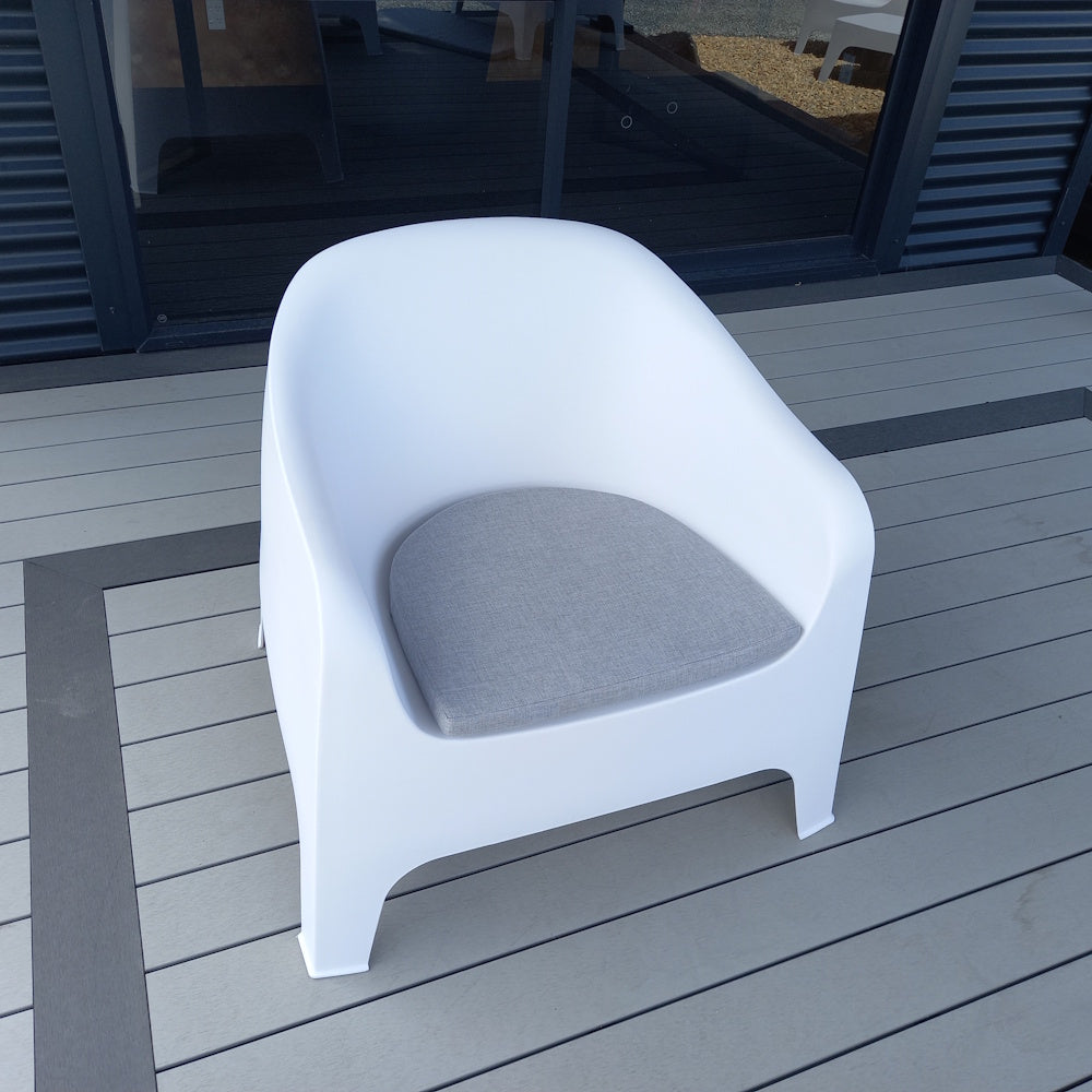 Eva Outdoor Tub Chair White - 843mm (w) x 788mm (h) x 799mm (d)