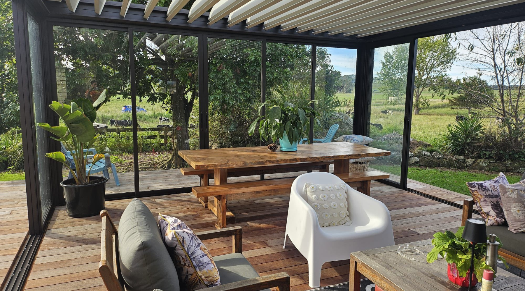 What Is a Louvre Pergola? The Pros, the Cons and Whether It Can Handle New Zealand Weather
