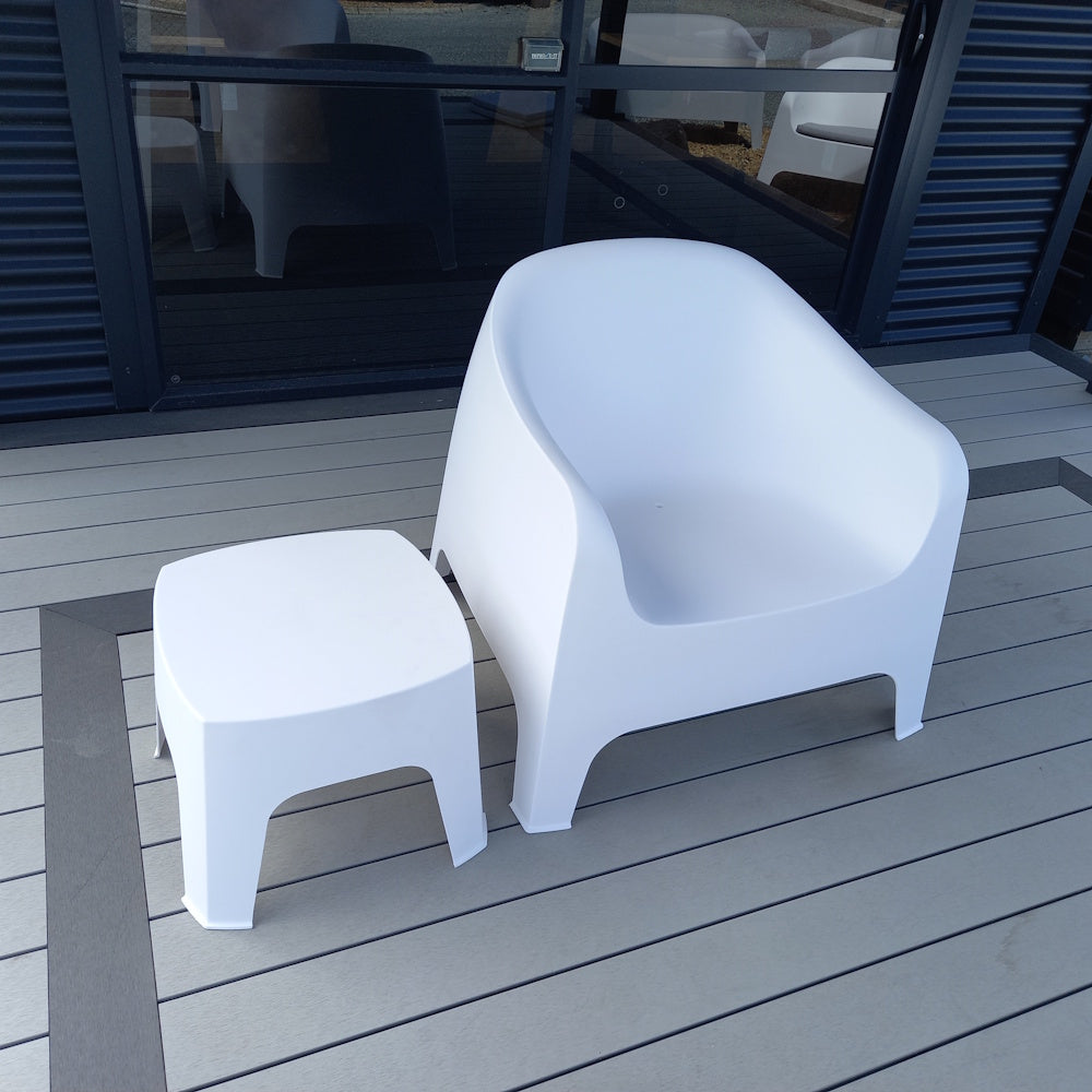 Eva Outdoor Tub Chair White